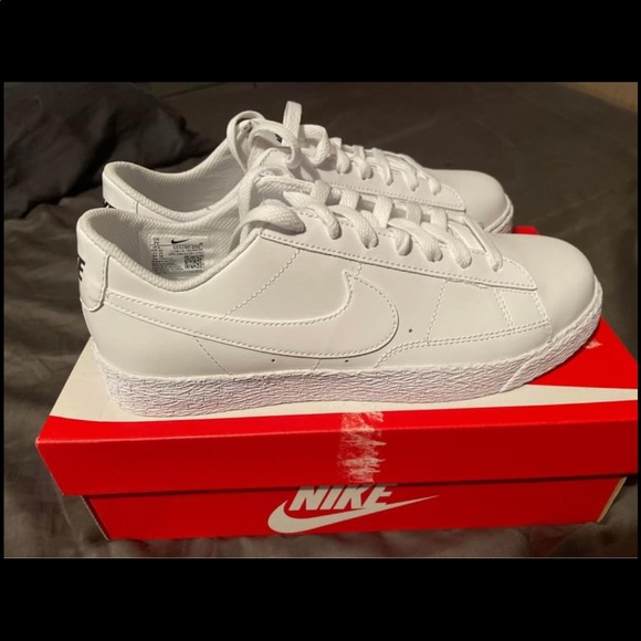 Nike sneakers - Picture 5 of 10